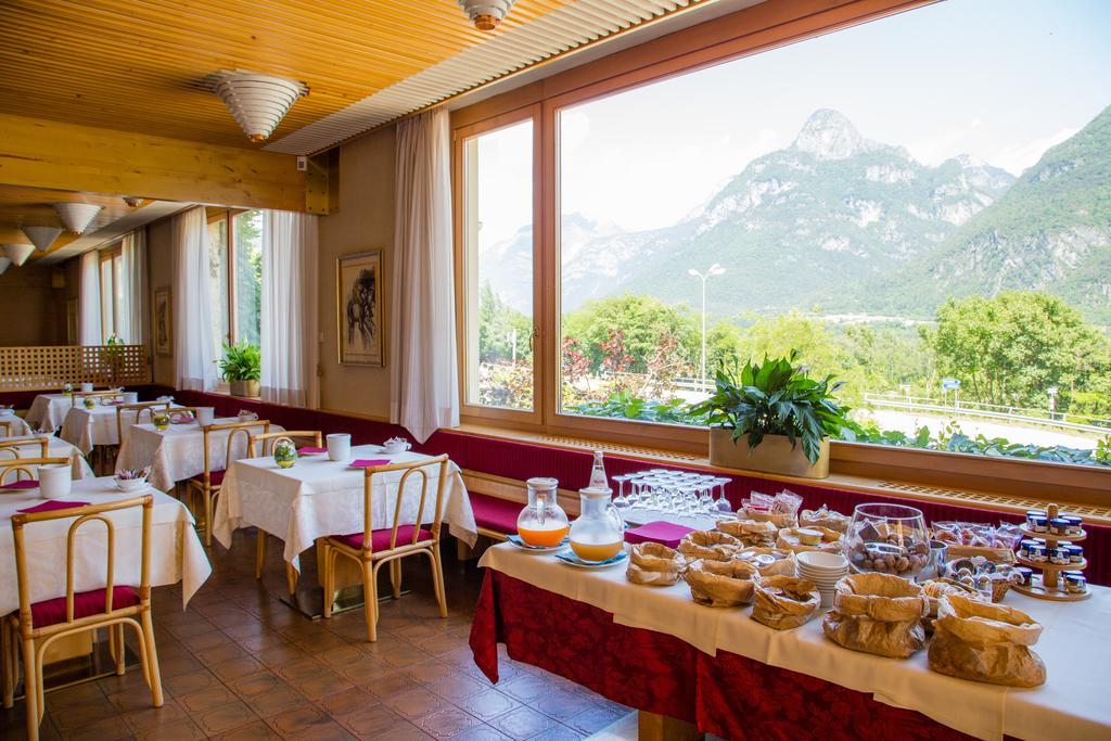 Albergo Benito Ponte nellʼAlpi Εξωτερικό φωτογραφία