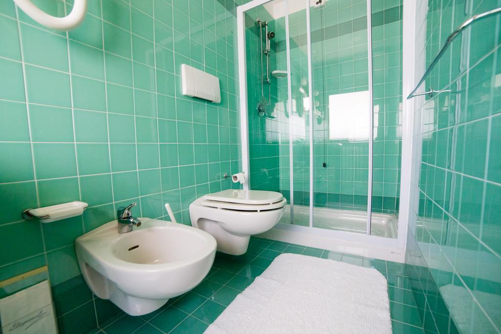 Albergo Benito Ponte nellʼAlpi Εξωτερικό φωτογραφία